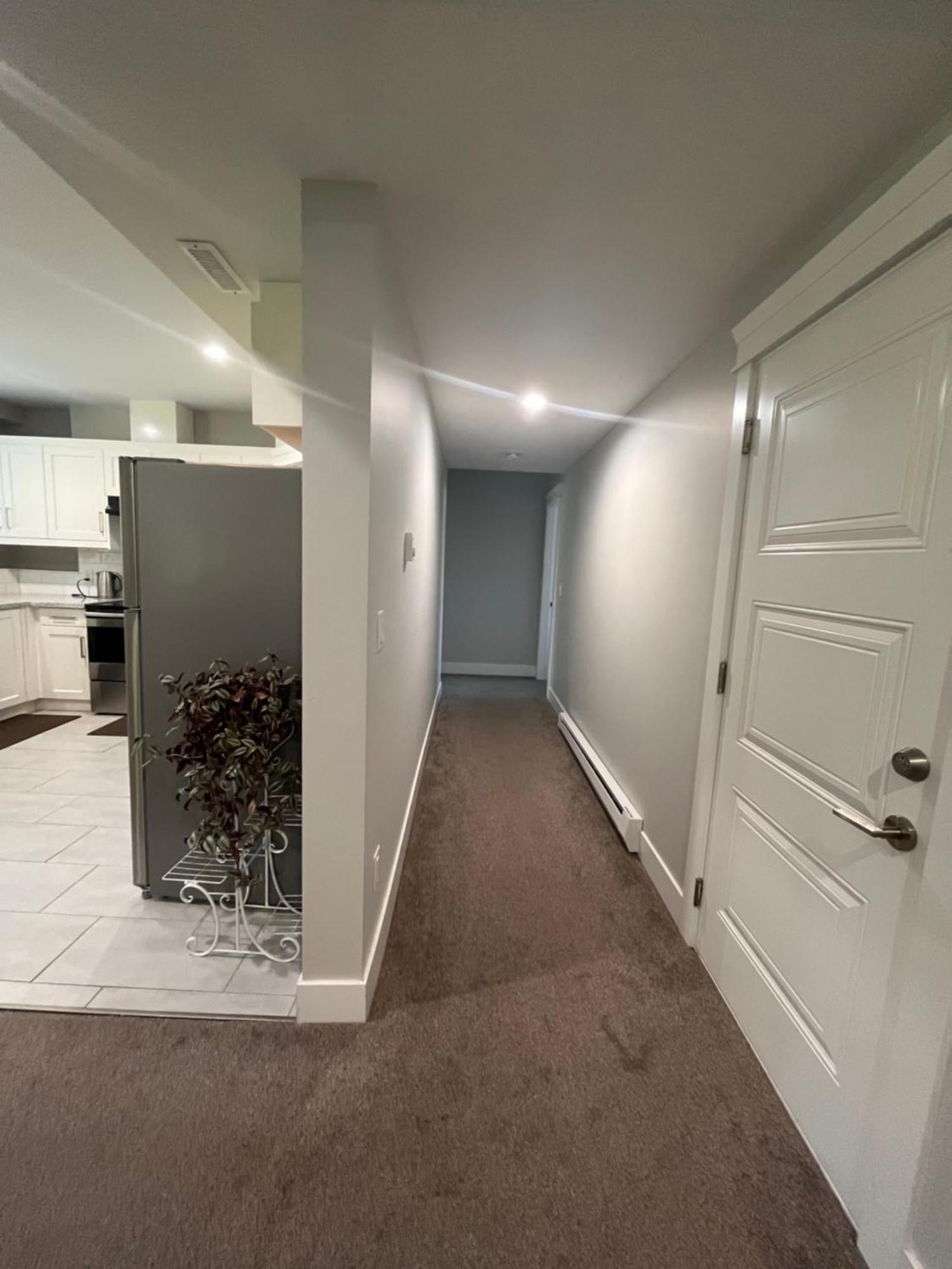 2 Bedroom Suite With Full Kitchen Revelstoke Exterior photo