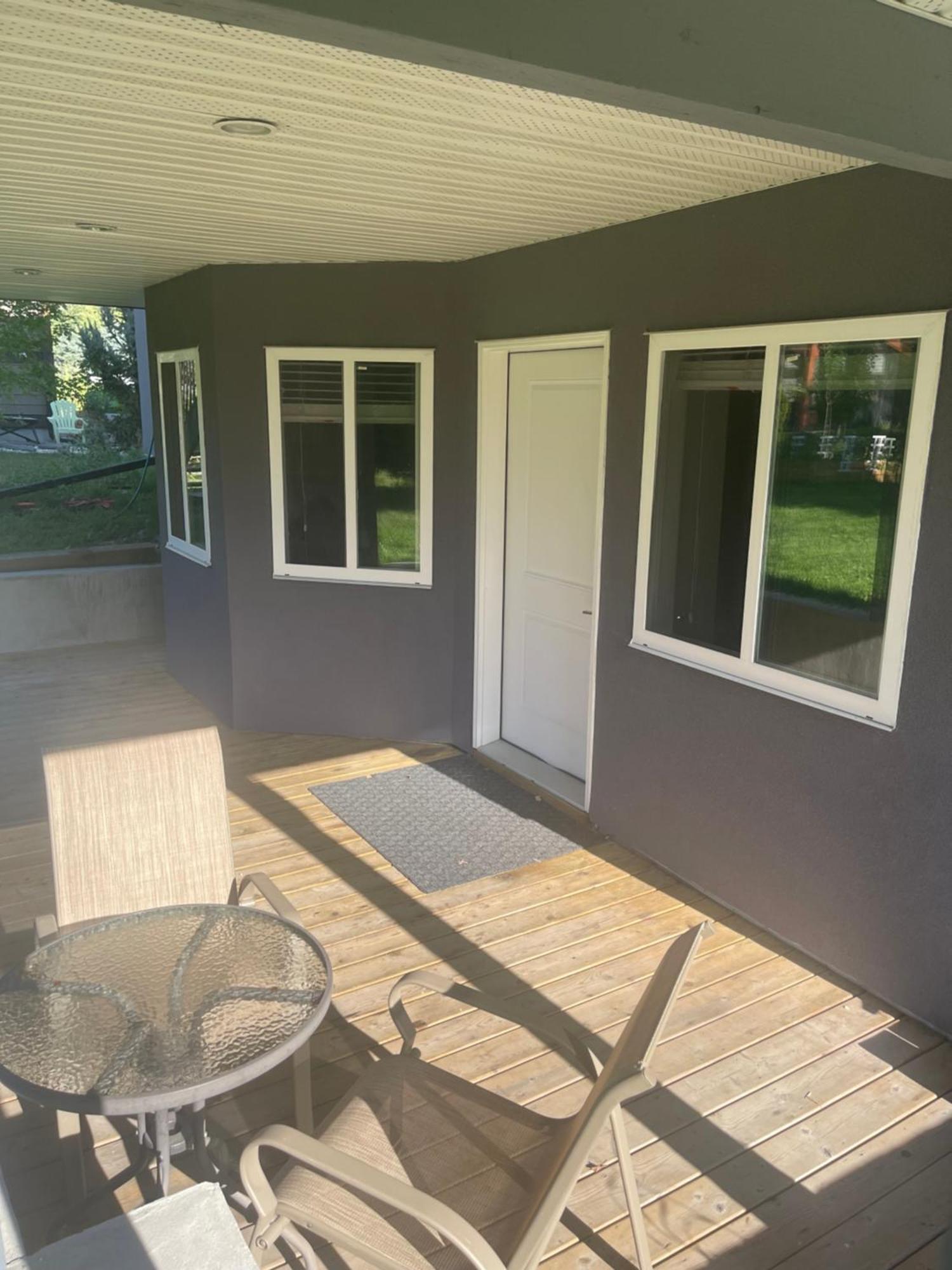 2 Bedroom Suite With Full Kitchen Revelstoke Exterior photo